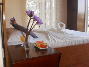 Отель Witherspoon Lodge  Канди